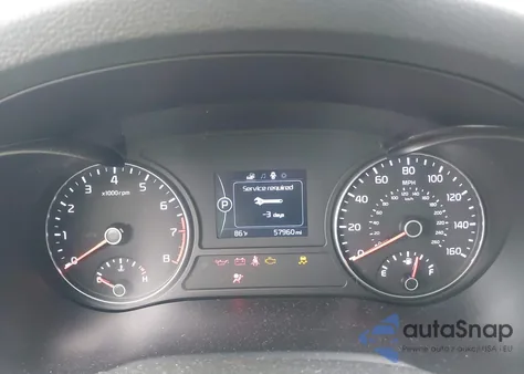 2018 Kia Optima Lx z USA, uszkodzony, nr VIN 5XXGT4L37JG266375